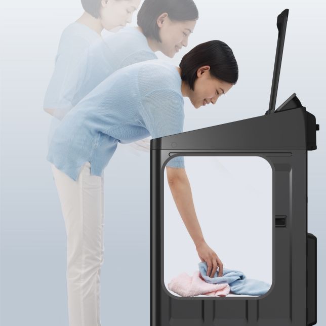 Máy giặt Panasonic NA-FD290CEBV inverter lồng đứng 5 Chiều cao phía trước đã được thiết kế thấp đi, để người lớn có thể dễ dàng chạm tay đến đáy