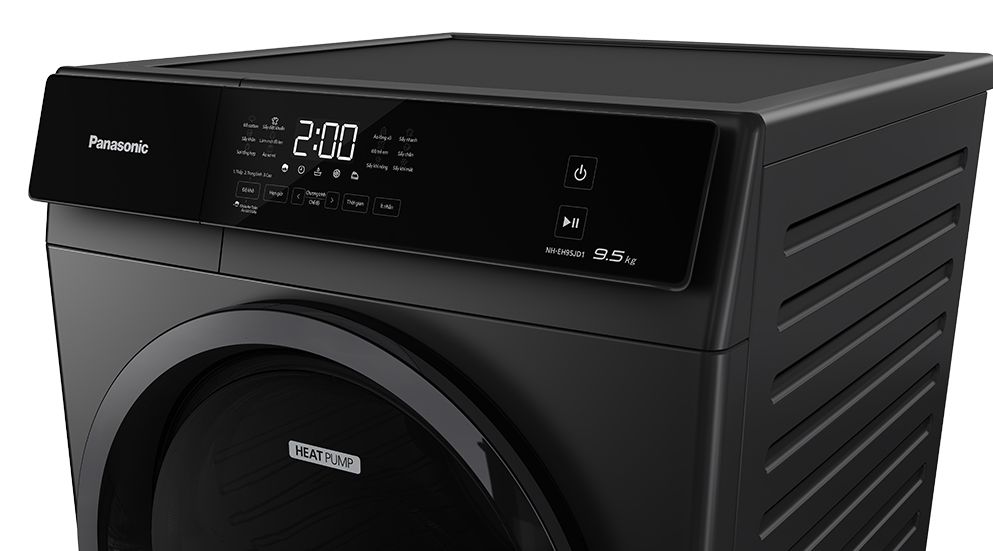 Bảng điều khiển được trang bị thông minh, trực quan với ngôn ngữ tiếng Việt