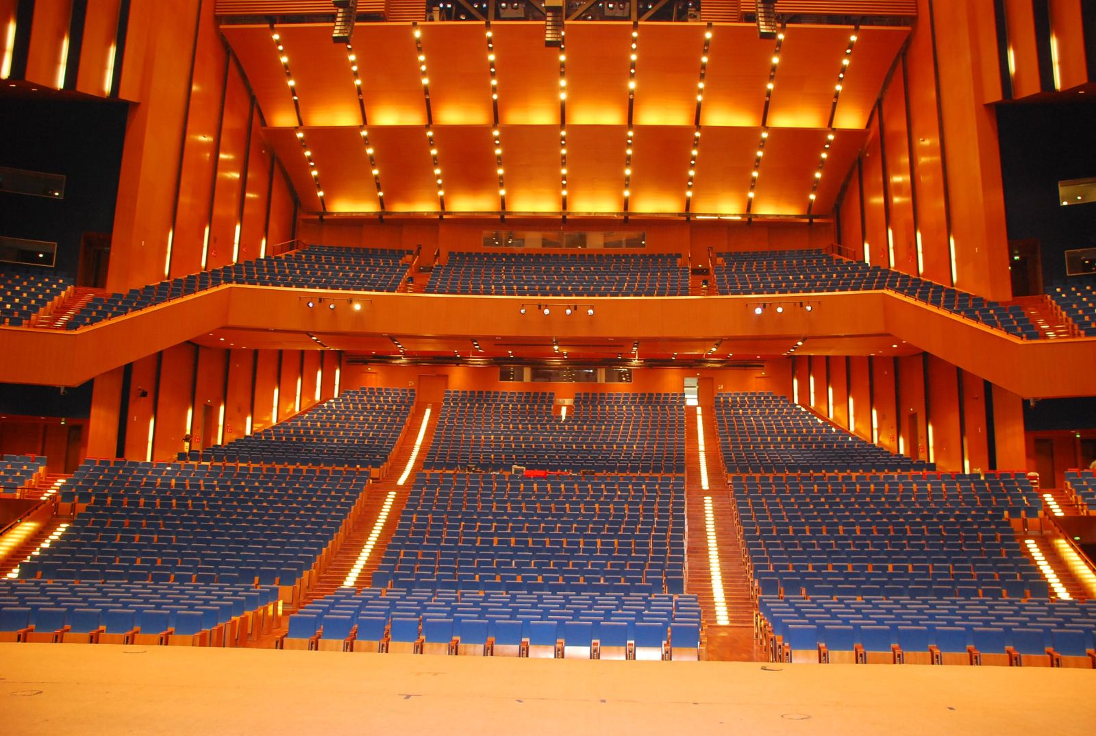 Lắp đặt điều hoà Panasonic cho hội trường