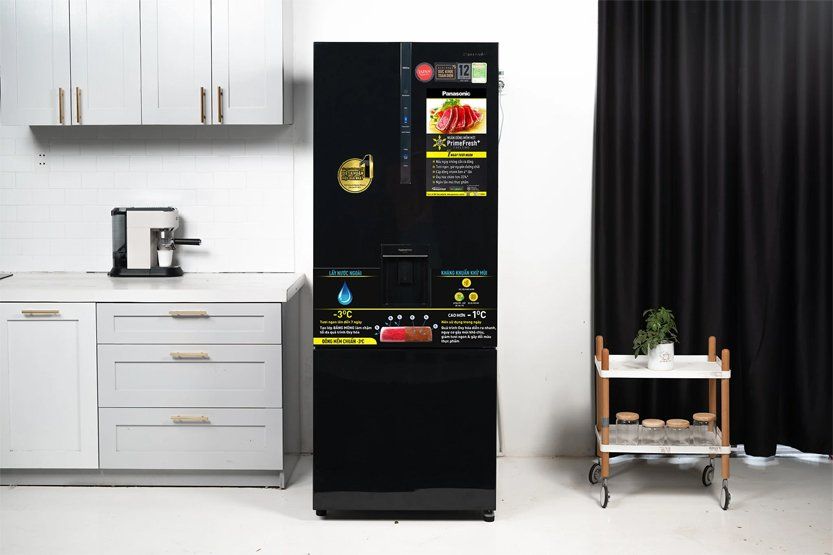 Tủ lạnh Panasonic NR-BX471GPKV 417 lít được thiết kế với kiểu tủ 2 cánh, ngăn đá dưới