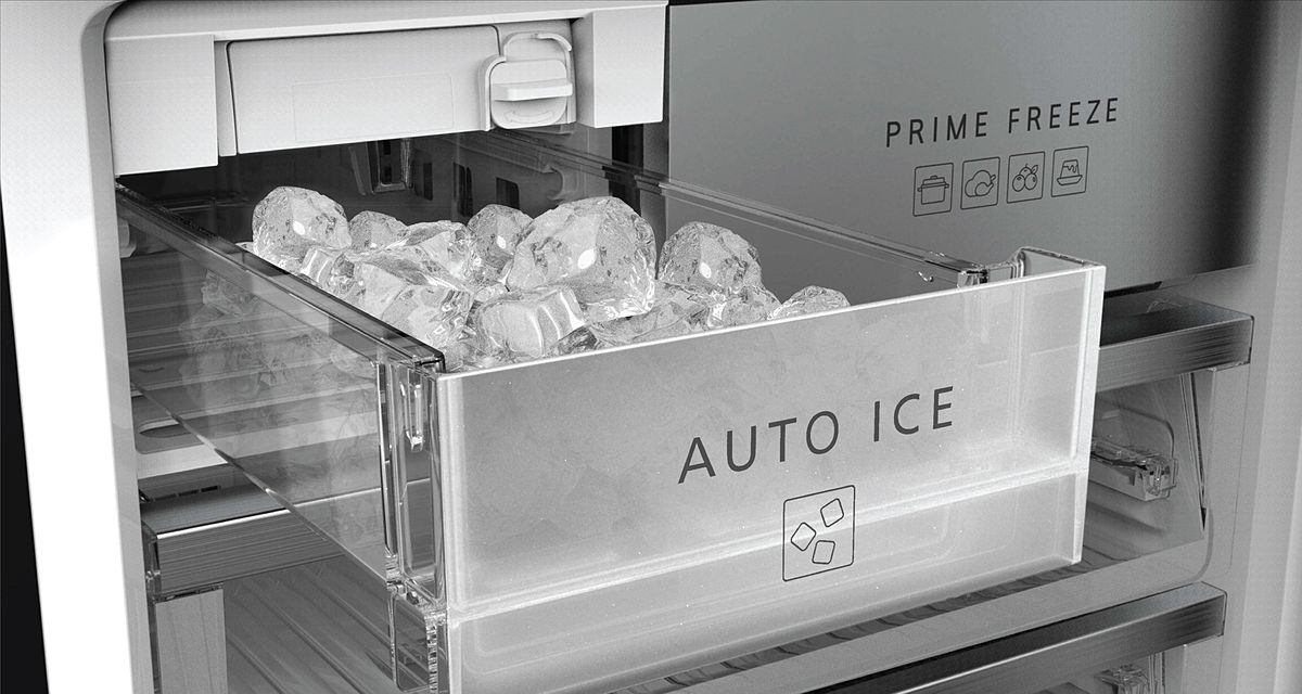 Làm đá tự động